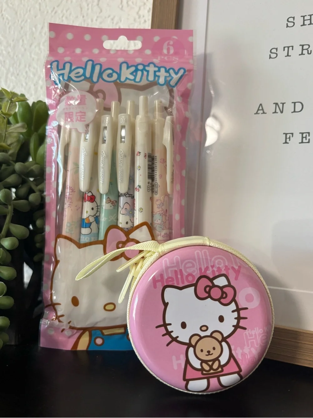 Hello Kitty Case & Multi-Pen Pack